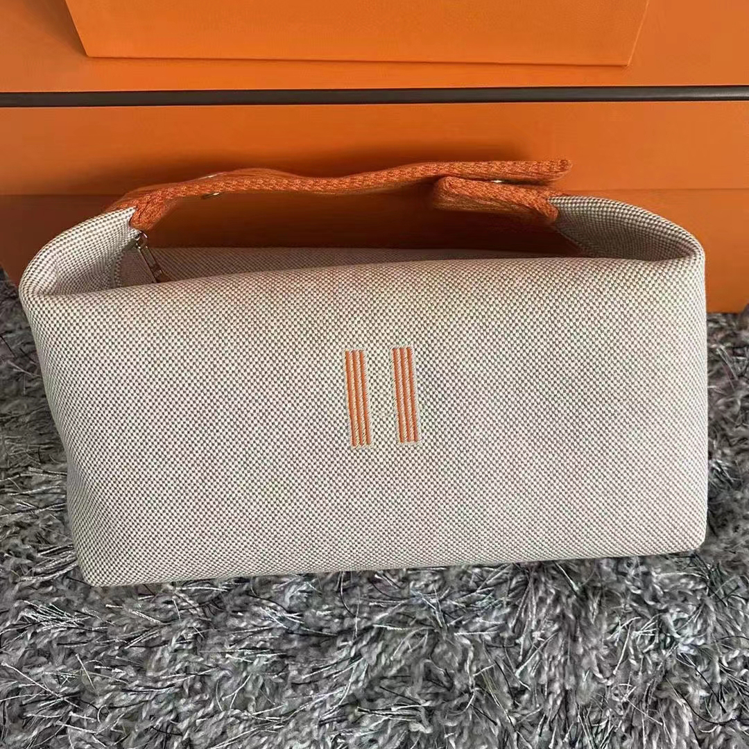 Top handle 2size Womens Mens wash cosmetic Bags luxury nylon handbags makeup toiletry clutch Bag Designer canvas square Organizer pouch tote makeup messenger bag, Double color matching-orange
Top handle 2size Womens Mens wash cosmetic Bags luxury nylon handbags makeup toiletry clutch Bag Designer canvas square Organizer pouch tote makeup messenger bag, Double color matching-orange