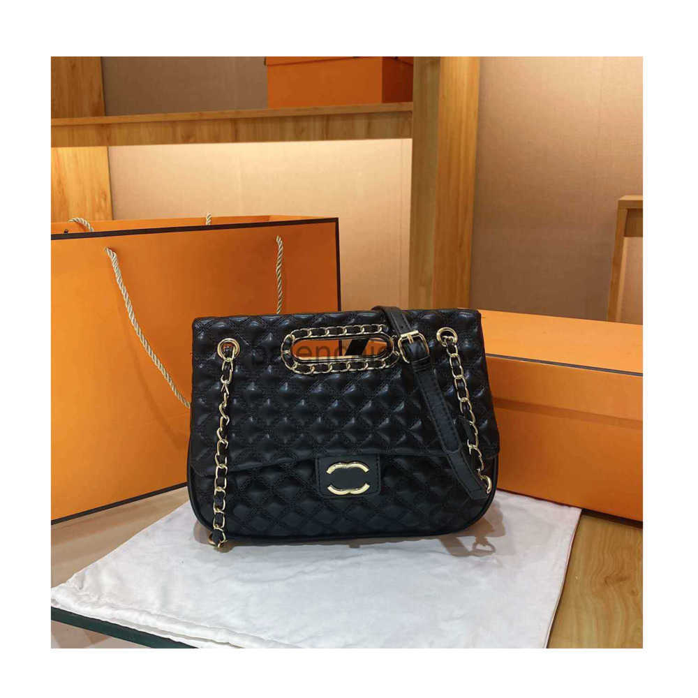 Designer Channel Bag Tote Shoulder Luxurious Fashion Brands Handbag Crossbody Purse Bag Man Womans Black White Leather Messenger Makeup Beach Bag
Designer Channel Bag Tote Shoulder Luxurious Fashion Brands Handbag Crossbody Purse Bag Man Womans Black White Leather Messenger Makeup Beach Bag