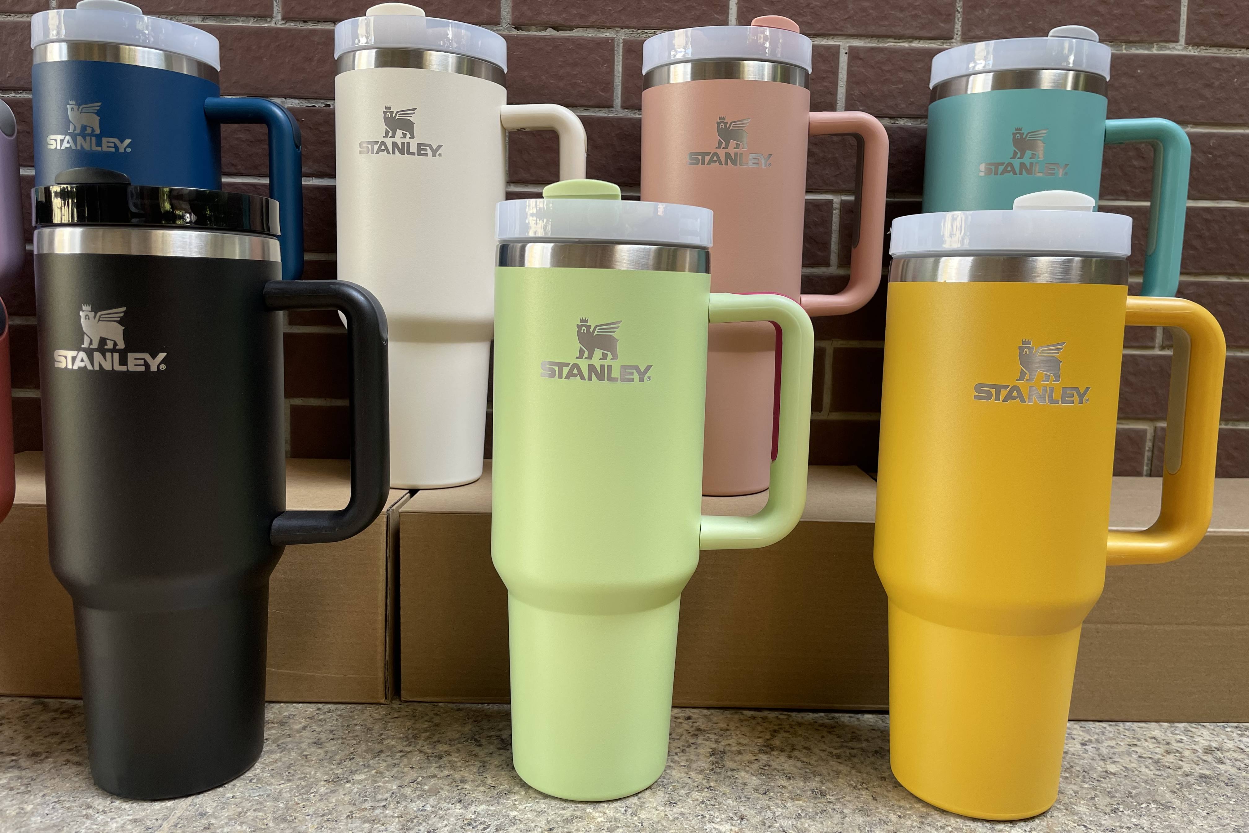 Ready To Ship Stanley 40oz Hot Pink Tumblers Cups StenIey Mugs With Handle Insulated Tumblers Lids Straw Stainless Steel Coffee Thermos Cup With logo, Multi-color
Ready To Ship Stanley 40oz Hot Pink Tumblers Cups StenIey Mugs With Handle Insulated Tumblers Lids Straw Stainless Steel Coffee Thermos Cup With logo, Multi-color