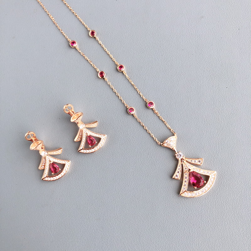 Designer Collection Style Fashion Necklace Stud Earrings S925 Sterling Silver Women Lady Inlay Red Green Diamond Fan-shaped Pendant Jewelry Sets, No original box
Designer Collection Style Fashion Necklace Stud Earrings S925 Sterling Silver Women Lady Inlay Red Green Diamond Fan-shaped Pendant Jewelry Sets, No original box