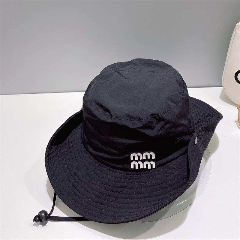 Fashion Summer Bucket Hat Unisex Fisherman Hats Luxurys Designer Caps Foldable Wide Brim Cap Women Men Nylon Material Sunhat 2 Colors