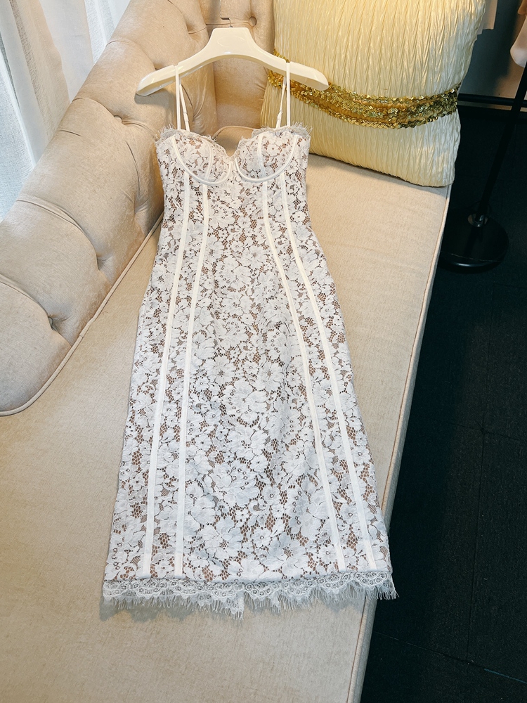 2026 summer white floral lace patchwork dress with thin shoulder straps, sweetheart neck, knee length casual women's skirt