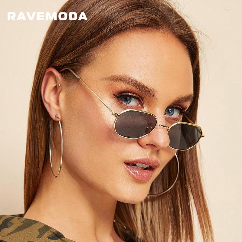 Sunglasses RAVEMODA Women Vintage Alloy Mirror Classic Sun Glasses Street Beat Shopping Retro Gafas
Sunglasses RAVEMODA Women Vintage Alloy Mirror Classic Sun Glasses Street Beat Shopping Retro Gafas