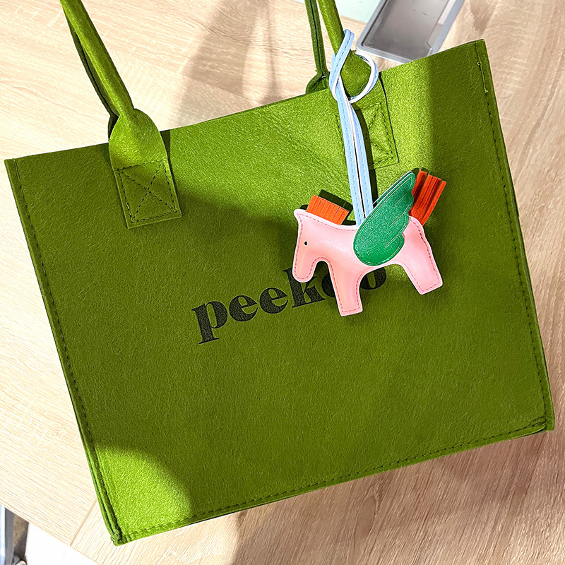 keychain Factory Direct Sales Network's Popular Little Horse Pendant Leather Little Pegasus Bag Pendant Car Key Gift 
keychain Factory Direct Sales Network's Popular Little Horse Pendant Leather Little Pegasus Bag Pendant Car Key Gift