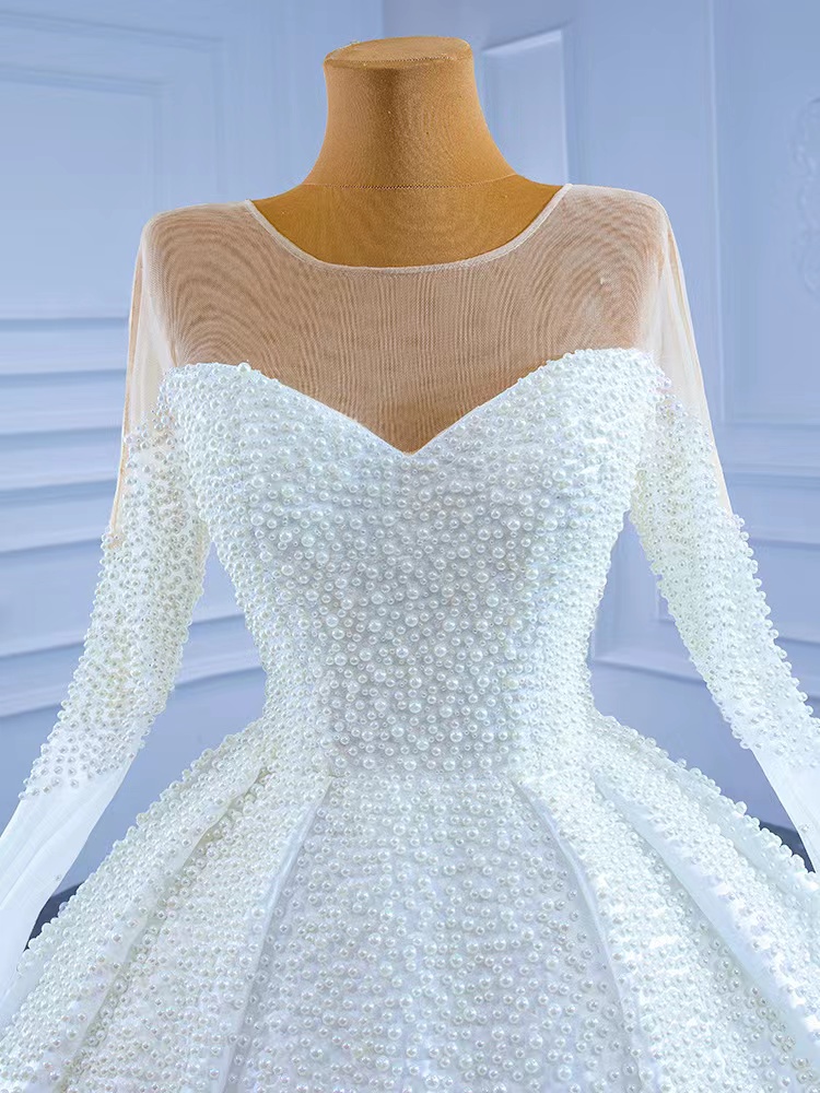 Elegant Kaftan Arabic A e Wedding Dresses beaded Embroidered Beaded bg Long Sleeves Muslim Bridal Gowns Cape White Satin Bride Dress Court Train 2023