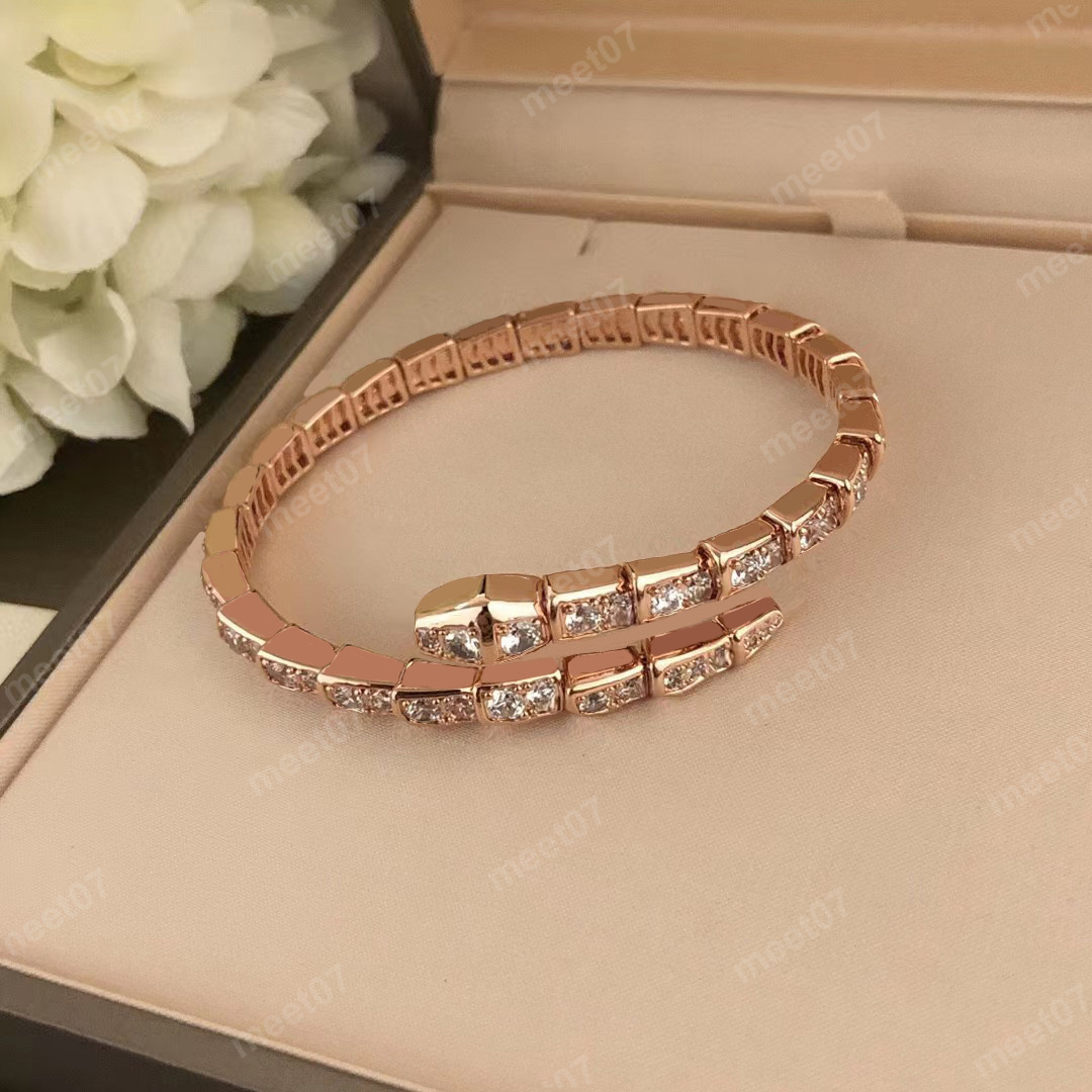 Hot designer snake bracelet Luxurys brand bangle fashion Titanium crystal cuff bracelet jewelry gift
Hot designer snake bracelet Luxurys brand bangle fashion Titanium crystal cuff bracelet jewelry gift