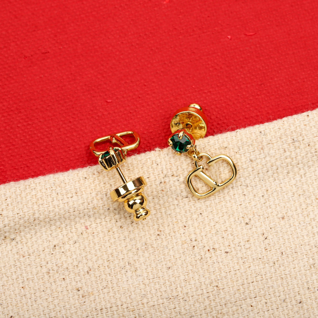 Designer Earring V Logo Brand Stud Charm Pearl Earing Women Fashion Hoop Jewelry Luxury Metal Earring Jeweler Women's Gifts a025
Designer Earring V Logo Brand Stud Charm Pearl Earing Women Fashion Hoop Jewelry Luxury Metal Earring Jeweler Women's Gifts a025