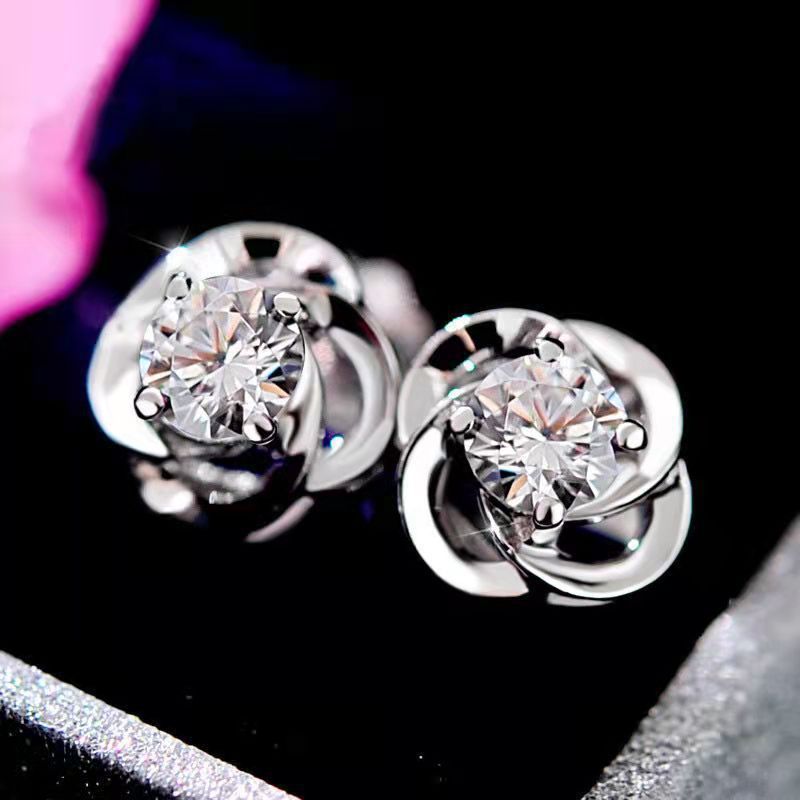 Luxurious Women's Wedding Stud Earrings Made of 925 Sterling Silver Adorned with Round Cut White Topaz Cubic Zirconia