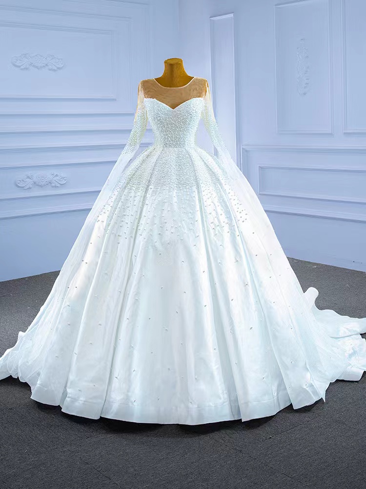 Elegant Kaftan Arabic A e Wedding Dresses beaded Embroidered Beaded bg Long Sleeves Muslim Bridal Gowns Cape White Satin Bride Dress Court Train 2023