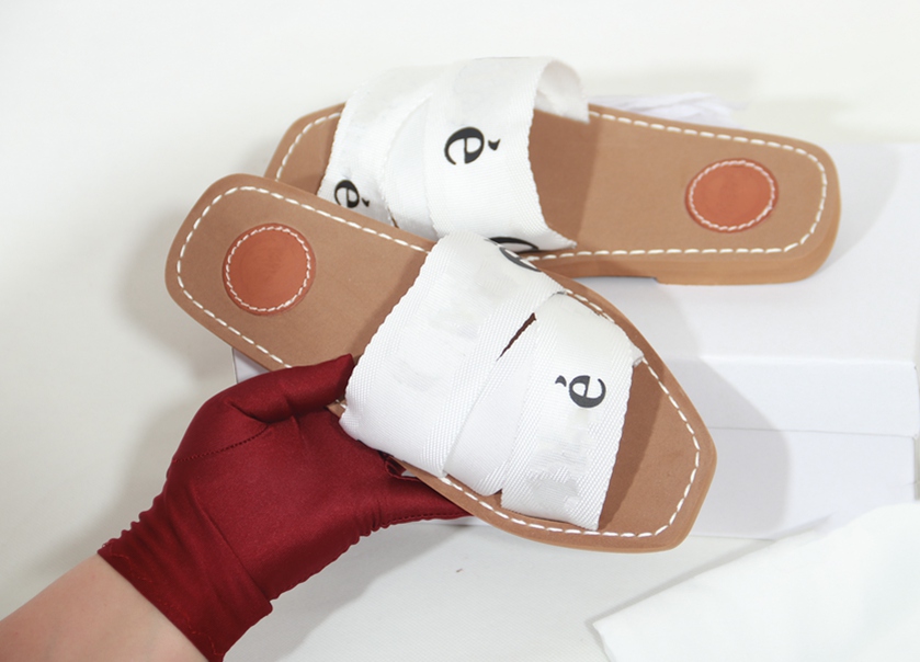 EQ01 Newest Branded Women Woody Mules Fflat Slipper Deisgner Lady Lettering Fabric Outdoor Leather Sole Slide Sandal 02a2, Black
EQ01 Newest Branded Women Woody Mules Fflat Slipper Deisgner Lady Lettering Fabric Outdoor Leather Sole Slide Sandal 02a2, Black