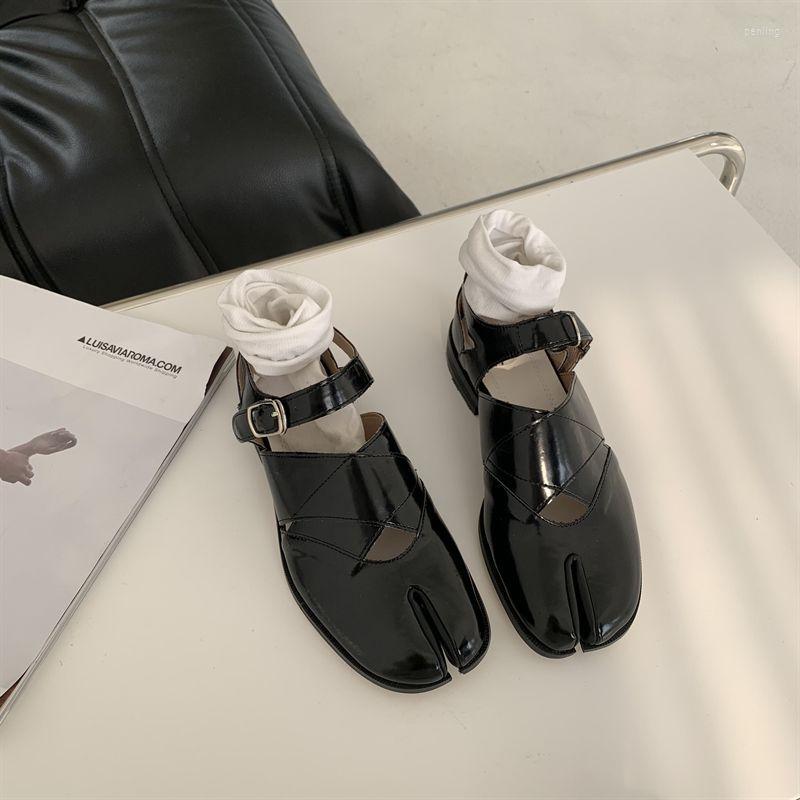 Dress Shoes Split Toe Flats Women Slip-On Casual Fashion Mary Janes Tabi Pig Hoof Woman Loafers Chaussure Femme, Black
Dress Shoes Split Toe Flats Women Slip-On Casual Fashion Mary Janes Tabi Pig Hoof Woman Loafers Chaussure Femme, Black