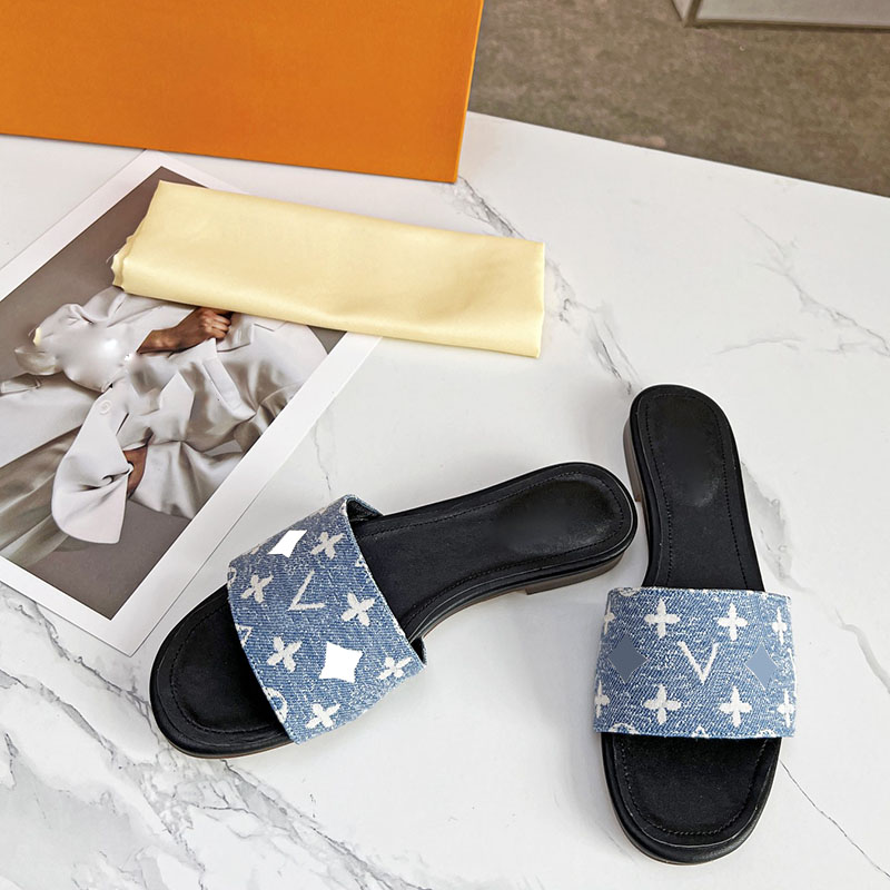 23SS Womens Slip On Sandals Designer Denim Slippers Slignbacks Dress Shoes Black Pink Retro Round Toes Slides Luxurys Mules Summer Outdoor Beach Shoe For Party
23SS Womens Slip On Sandals Designer Denim Slippers Slignbacks Dress Shoes Black Pink Retro Round Toes Slides Luxurys Mules Summer Outdoor Beach Shoe For Party