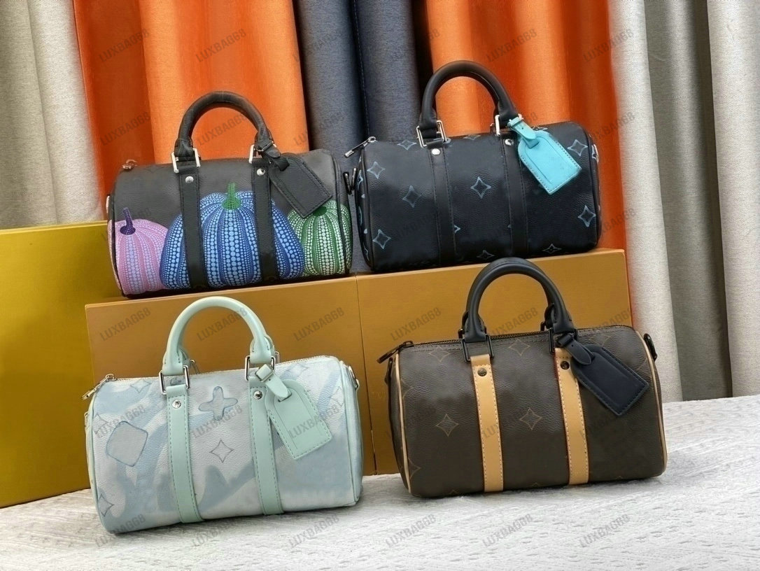 Keepall Bandouliere 25 Shoulder Bag Mens Luxurys Designer Handbag Crystal Blue Monograms Aquagarden coated Drops Water Inkjet Technique Crossbody With Name tag, #1
Keepall Bandouliere 25 Shoulder Bag Mens Luxurys Designer Handbag Crystal Blue Monograms Aquagarden coated Drops Water Inkjet Technique Crossbody With Name tag, #1