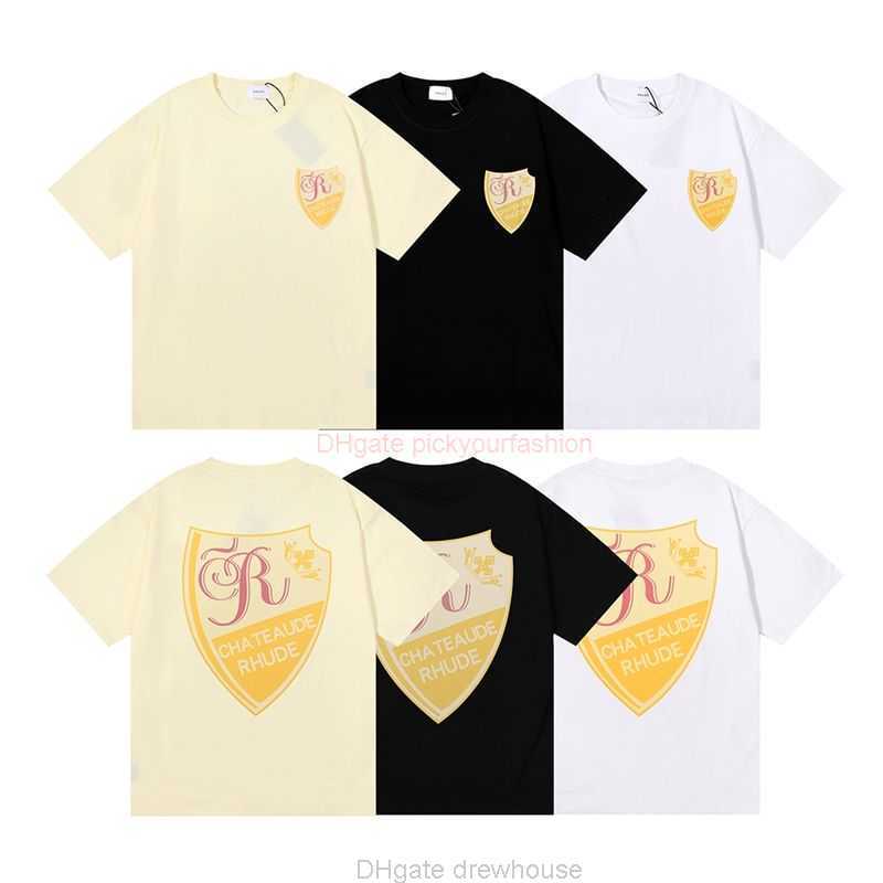 Designer Fashion Clothing Tees Tshirt Rhude Summer Niche Fashion Shield Letter Printed Round Neck Casual Men Women Short Sleeved High Street Loose Fitting Couple Ts
Designer Fashion Clothing Tees Tshirt Rhude Summer Niche Fashion Shield Letter Printed Round Neck Casual Men Women Short Sleeved High Street Loose Fitting Couple Ts