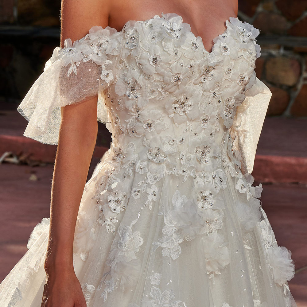 Gorgeous Wedding Dress Court Train Strapless Zipper Back Tulle with 3D Flowers Applique with Beads Bridal Gowns Detachable Off the Shoulder Straps