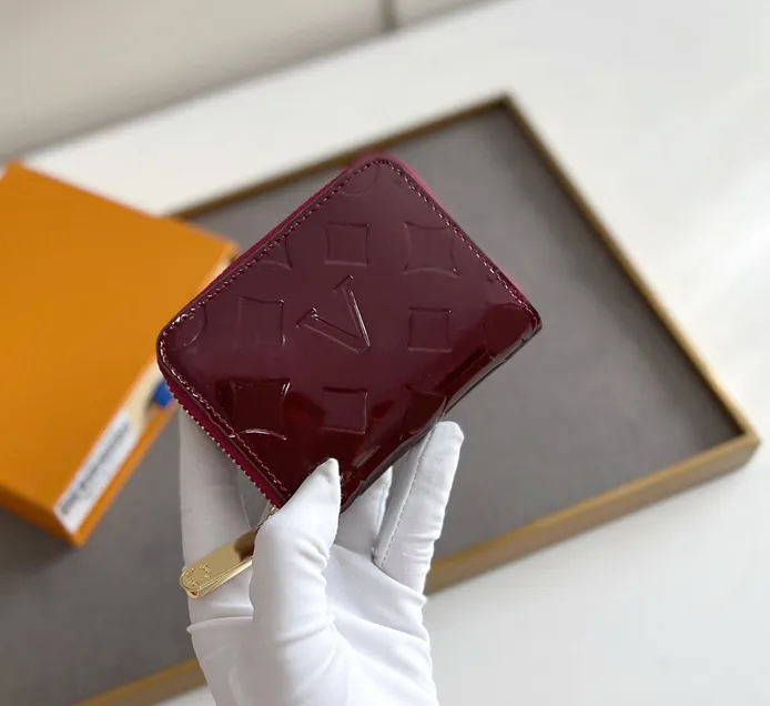 patent Leather Zippy Coin Purse women designer zipper mini wallet with original box
patent Leather Zippy Coin Purse women designer zipper mini wallet with original box