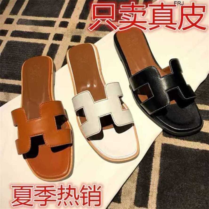 Designer Herm Slippers Oran Womens Sandals Paris Herm Womens Slippers Oran Sandals Women 2023 New Fashion Summer Travel Shoes Leather h Beach Have Logo
Designer Herm Slippers Oran Womens Sandals Paris Herm Womens Slippers Oran Sandals Women 2023 New Fashion Summer Travel Shoes Leather h Beach Have Logo