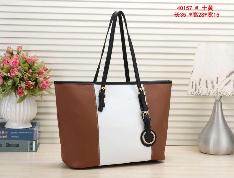 2023 Luxury designer bag classic women m k tote bag Fashion m k letters handbag cross body shoulderbag Large capacity messenger tote Full-Grain Litchi clutch purse M1, Mk01
2023 Luxury designer bag classic women m k tote bag Fashion m k letters handbag cross body shoulderbag Large capacity messenger tote Full-Grain Litchi clutch purse M1, Mk01