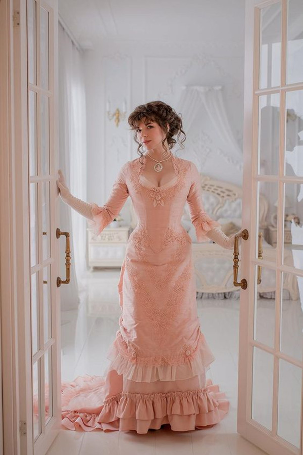 Blush pink Silk Victorian prom party Dresses Victorian Costume ball gown bustle long sleeve lace-up corset evening gown