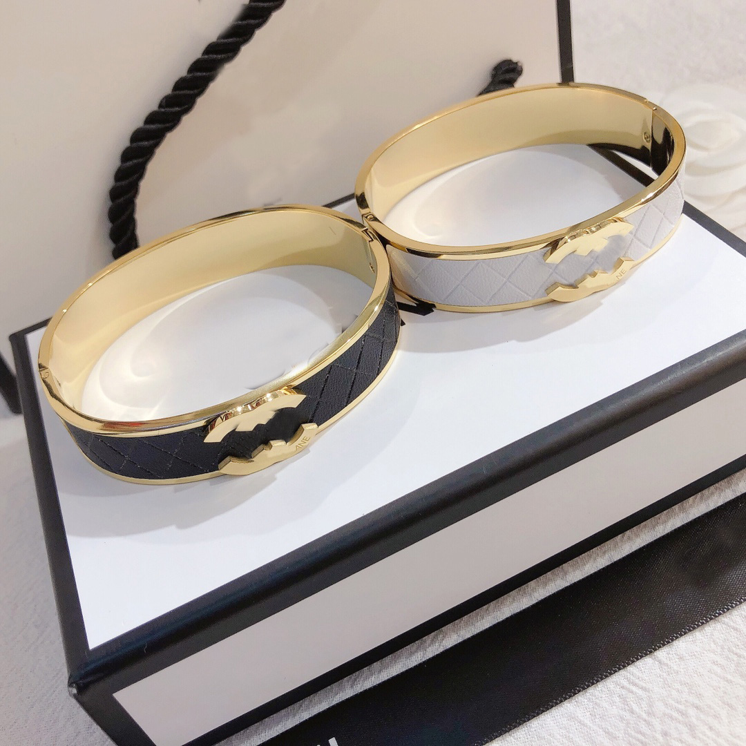 Stainless Steel Gold Bangle Bracelets Women Luxury Designer Double Layer Structure Letter Jewelry Crystal Gift Bangles Mens Bracelet
Stainless Steel Gold Bangle Bracelets Women Luxury Designer Double Layer Structure Letter Jewelry Crystal Gift Bangles Mens Bracelet