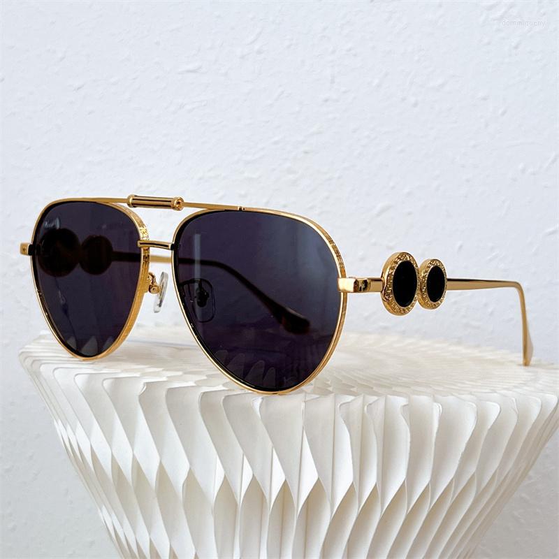Sunglasses Fashion For Men Women Designers 5689 Style Anti-Ultraviolet Retro Eyewear Plate Plank Frame Random Box
Sunglasses Fashion For Men Women Designers 5689 Style Anti-Ultraviolet Retro Eyewear Plate Plank Frame Random Box