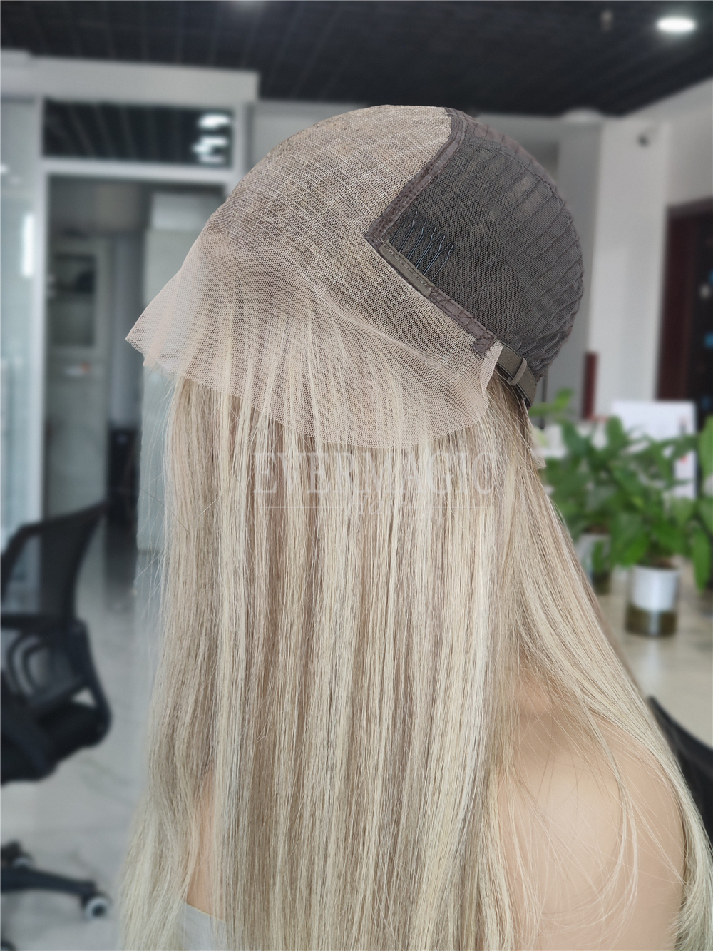 Evermagic None Layerd Lace Front Human Hair Wigs Balayage Highlight Platinum Blonde Super Natural Hair Line
