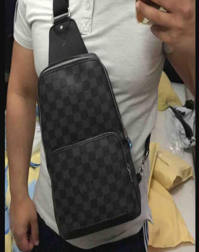 Real leather Men chest bag AV SLING BAG DGRAP N41719 travel bag MENS cross body breast shoulder pouch N41612 N41473 41473 N41712959407
Real leather Men chest bag AV SLING BAG DGRAP N41719 travel bag MENS cross body breast shoulder pouch N41612 N41473 41473 N41712959407