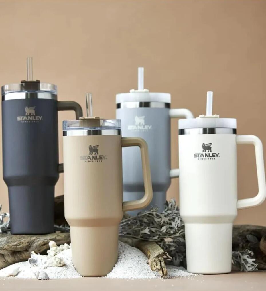 40oz Stanley Tumblers Cups With Handle Lids and Straws Stainless Steel Coffee Tumbler Car Mugs Termos Water Bottles with Logo In 20 Colors GJ06469, Green
40oz Stanley Tumblers Cups With Handle Lids and Straws Stainless Steel Coffee Tumbler Car Mugs Termos Water Bottles with Logo In 20 Colors GJ06469, Green