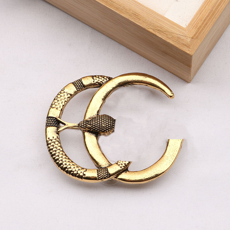 20Color Luxury Women Men Designer Brand Letter Brooches 18K Gold Plated Classic Snake Jewelry Brooch Charm Pin Marry Christmas Party Gift Accessorie
20Color Luxury Women Men Designer Brand Letter Brooches 18K Gold Plated Classic Snake Jewelry Brooch Charm Pin Marry Christmas Party Gift Accessorie