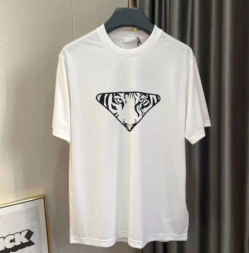 designer shirt Mens T Shirts T shirts Designers Clothes Fashion Cotton Couples Tee Casual Summer Women Clothing Brand Short Sleeve Tees Designer Classic, White
designer shirt Mens T Shirts T shirts Designers Clothes Fashion Cotton Couples Tee Casual Summer Women Clothing Brand Short Sleeve Tees Designer Classic, White