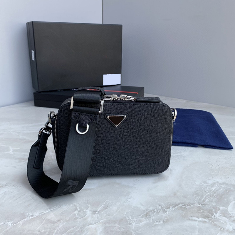 2070 Crossbody bag mens womens designer bags High quality leather shoulder bag messenger bags wallet backpack handbag purse, Small bag
2070 Crossbody bag mens womens designer bags High quality leather shoulder bag messenger bags wallet backpack handbag purse, Small bag