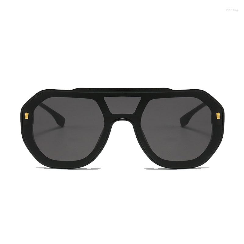 Sunglasses Round Frame Crossbeam Metal Leg Sun Visor European And American Personalized Large Protection
Sunglasses Round Frame Crossbeam Metal Leg Sun Visor European And American Personalized Large Protection