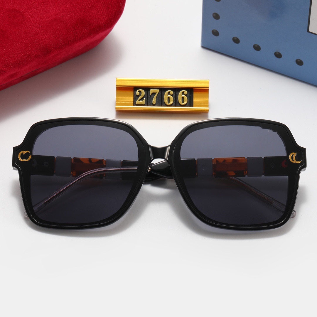 Designer Sunglasses For Women and Men Fashion Model Special UV 400 Protection Letter Leg Double Beam Frame Outdoor Brands Design Alloy Top Cyclone Sunglasses
Designer Sunglasses For Women and Men Fashion Model Special UV 400 Protection Letter Leg Double Beam Frame Outdoor Brands Design Alloy Top Cyclone Sunglasses