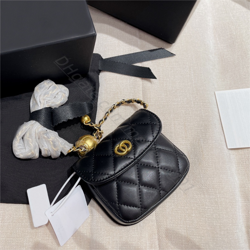 Woman classics Cosmetic Bags evening Bags Luxury designer Prismatic lattice Coin Purses genuine leather Clutch Bags totes wallet Original box, Black
Woman classics Cosmetic Bags evening Bags Luxury designer Prismatic lattice Coin Purses genuine leather Clutch Bags totes wallet Original box, Black