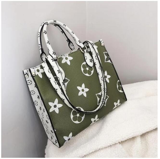 Fashion Designers Women bag Handbag Luxurys Bags handbags Ladies Shoulder Bag Patent Leather Diamond Evening Cross body
Fashion Designers Women bag Handbag Luxurys Bags handbags Ladies Shoulder Bag Patent Leather Diamond Evening Cross body