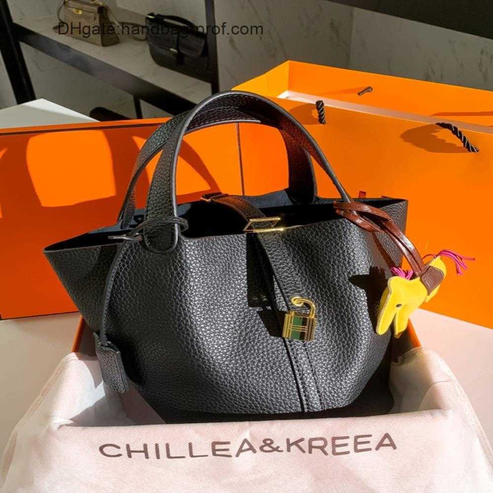 Designer Picotin Fashion Bags Totes Home Food Basket Women's Handbag Summer Versatile Large Capacity Bucket, Elephant grey pony+2 scarves+adjustable
Designer Picotin Fashion Bags Totes Home Food Basket Women's Handbag Summer Versatile Large Capacity Bucket, Elephant grey pony+2 scarves+adjustable