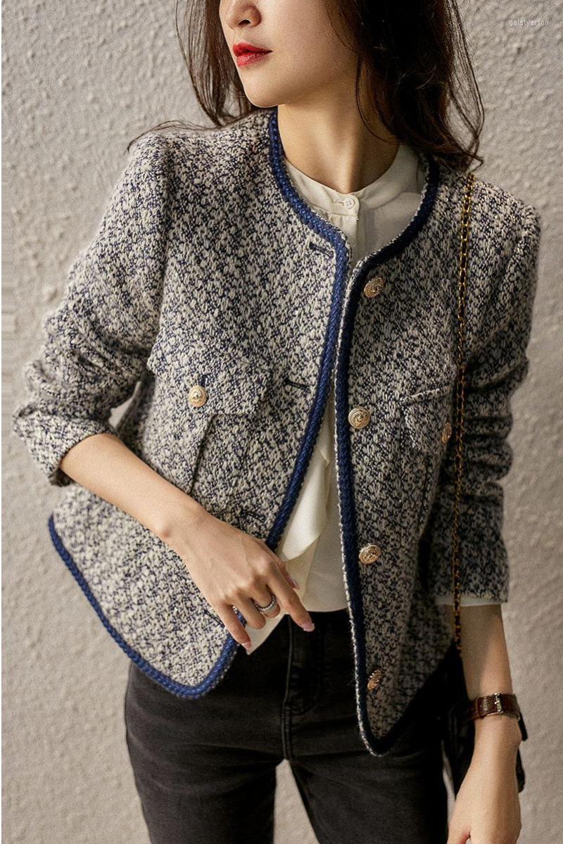 Women' Jackets Elegant Luxury Tweed Coat Women Buttons Woolen Outwear Long Sleeve Office Lady Autumn Winter Korean D214, Blue and white
Women' Jackets Elegant Luxury Tweed Coat Women Buttons Woolen Outwear Long Sleeve Office Lady Autumn Winter Korean D214, Blue and white