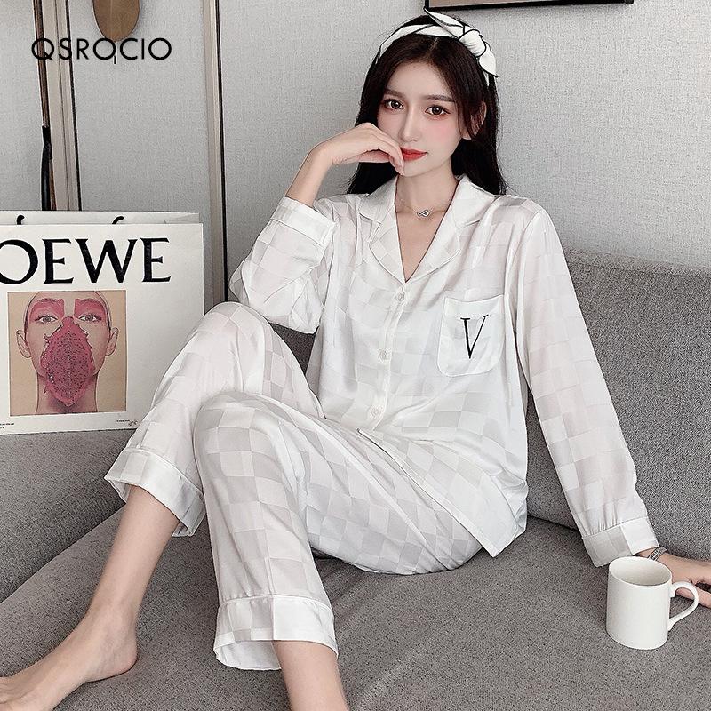 Women's Sleepwear QSROCIO Women's Pajamas Fashion Luxury Letter Jacquard Lattice Silk Like Nightwear V-neck Homewear Pyjamas Femme, White
Women's Sleepwear QSROCIO Women's Pajamas Fashion Luxury Letter Jacquard Lattice Silk Like Nightwear V-neck Homewear Pyjamas Femme, White