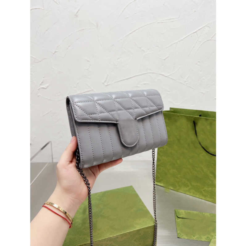 Evening Bags 22ss Women Luxury Designer Bags Classic Brand Crossbody Bags Paisley Shoulder Bag Design 443497 Handbag UM8AN genuine leather handbags fashion, Black plaid with stripe
Evening Bags 22ss Women Luxury Designer Bags Classic Brand Crossbody Bags Paisley Shoulder Bag Design 443497 Handbag UM8AN genuine leather handbags fashion, Black plaid with stripe