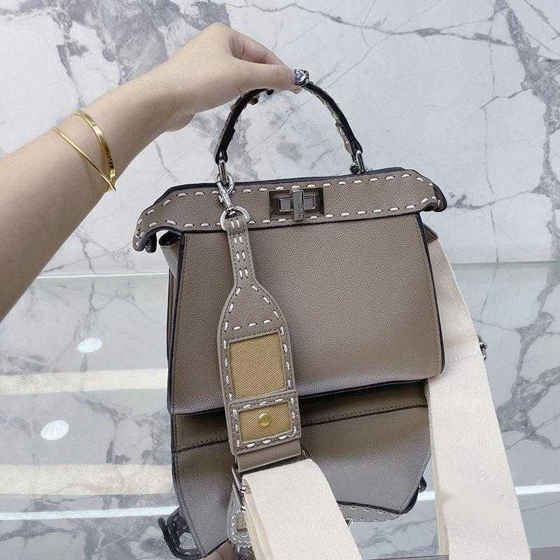 Evening Bags Shoulder Bags Vintage Color contrast Peekaboo Totes Women Shoulder Crossbody Bags F-shaped Designer Handbags Sunshine Shopper Bag Onthego, Red
Evening Bags Shoulder Bags Vintage Color contrast Peekaboo Totes Women Shoulder Crossbody Bags F-shaped Designer Handbags Sunshine Shopper Bag Onthego, Red