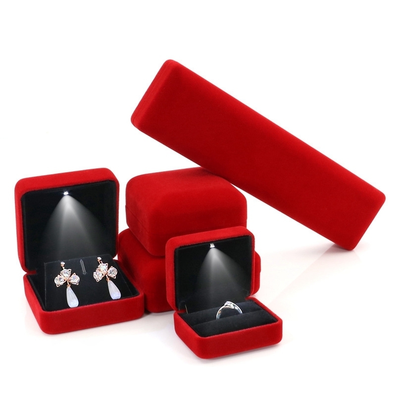 Jewelry Boxes Velvet LED Jewellery Box Wedding Ring Pendant Earring Jewelry Display Packaging Cases With Custom Jewellery Gift Box Cases 2