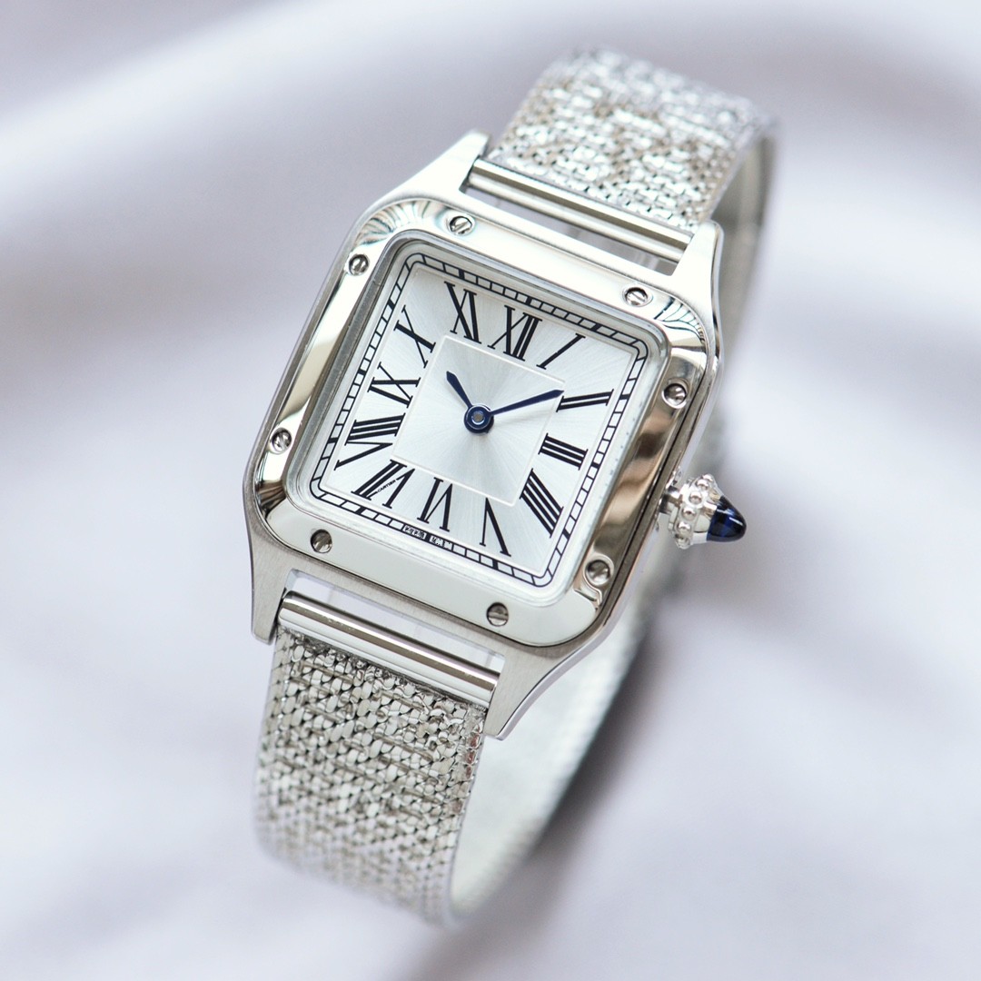 A variety of colors, Dumont series watches, the latest fashion style, classic Roman numerals time stamp, sword shaped blue steel hands, case size :38*27.5, Silver
A variety of colors, Dumont series watches, the latest fashion style, classic Roman numerals time stamp, sword shaped blue steel hands, case size :38*27.5, Silver