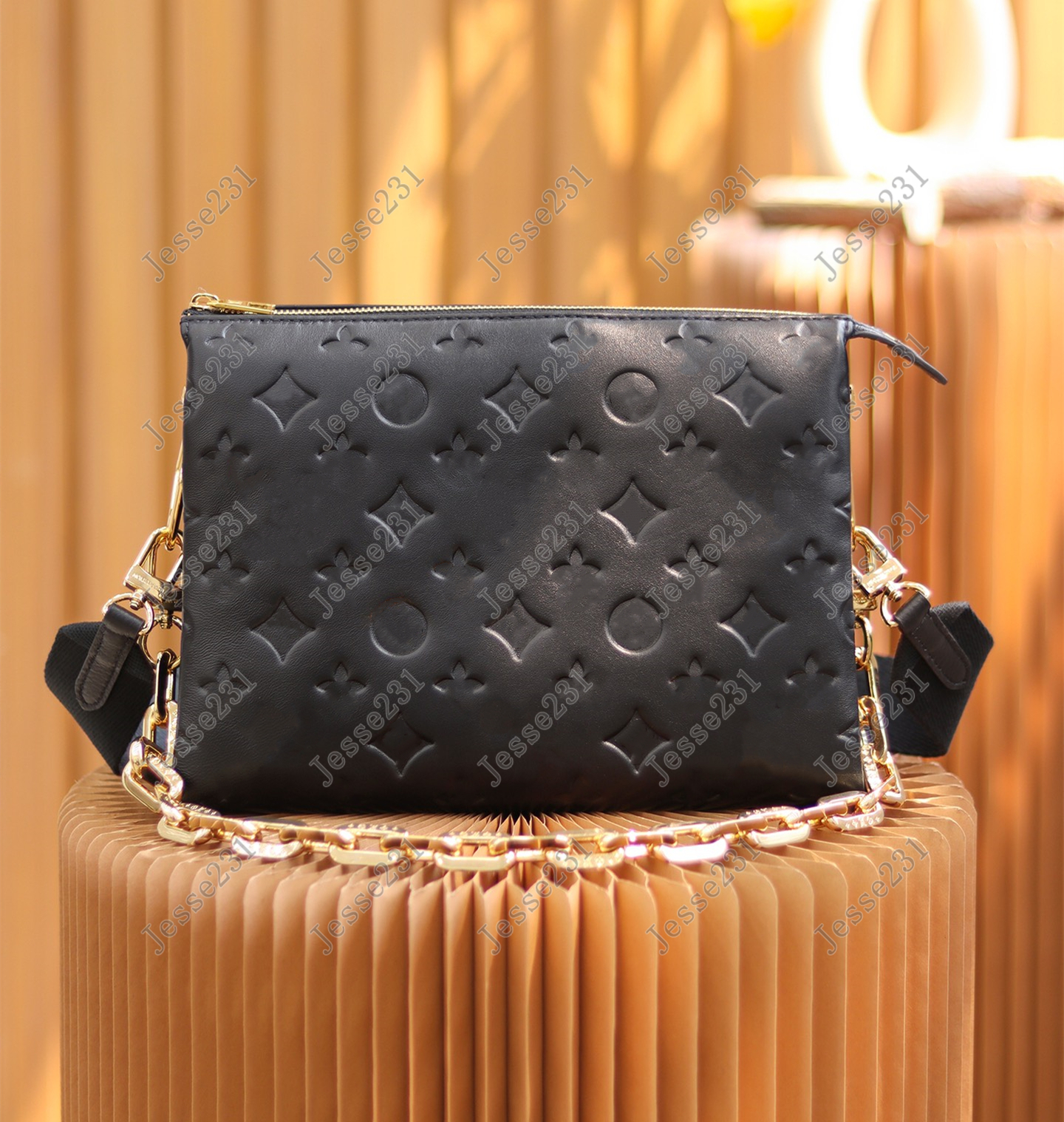 Designer bag Womens Coussin MM Shoulder Bags Crossbody Bag embossing Chain totes bag Genuine Leather Handbag Purse Wide straps tote bag wallets With Original Box, #10
Designer bag Womens Coussin MM Shoulder Bags Crossbody Bag embossing Chain totes bag Genuine Leather Handbag Purse Wide straps tote bag wallets With Original Box, #10