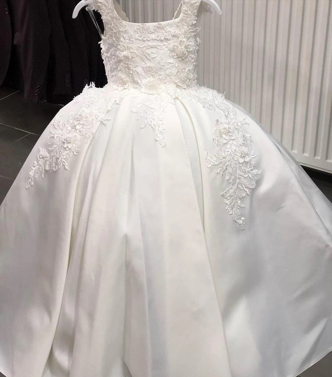 White Flower Girl Dress Lace Beading Satin Kids Clothes Infant Girls Birthday Dresses Pageant Gown Lace Up Back