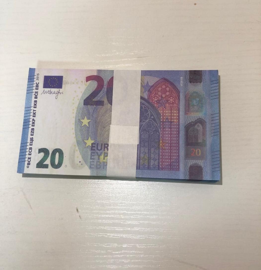 LE2012 And Euro Money Currency Counterfeit Props 20 Atmosphere Faux Bar Realitic Billet Bar Prop Billet Gansi2106653
LE2012 And Euro Money Currency Counterfeit Props 20 Atmosphere Faux Bar Realitic Billet Bar Prop Billet Gansi2106653