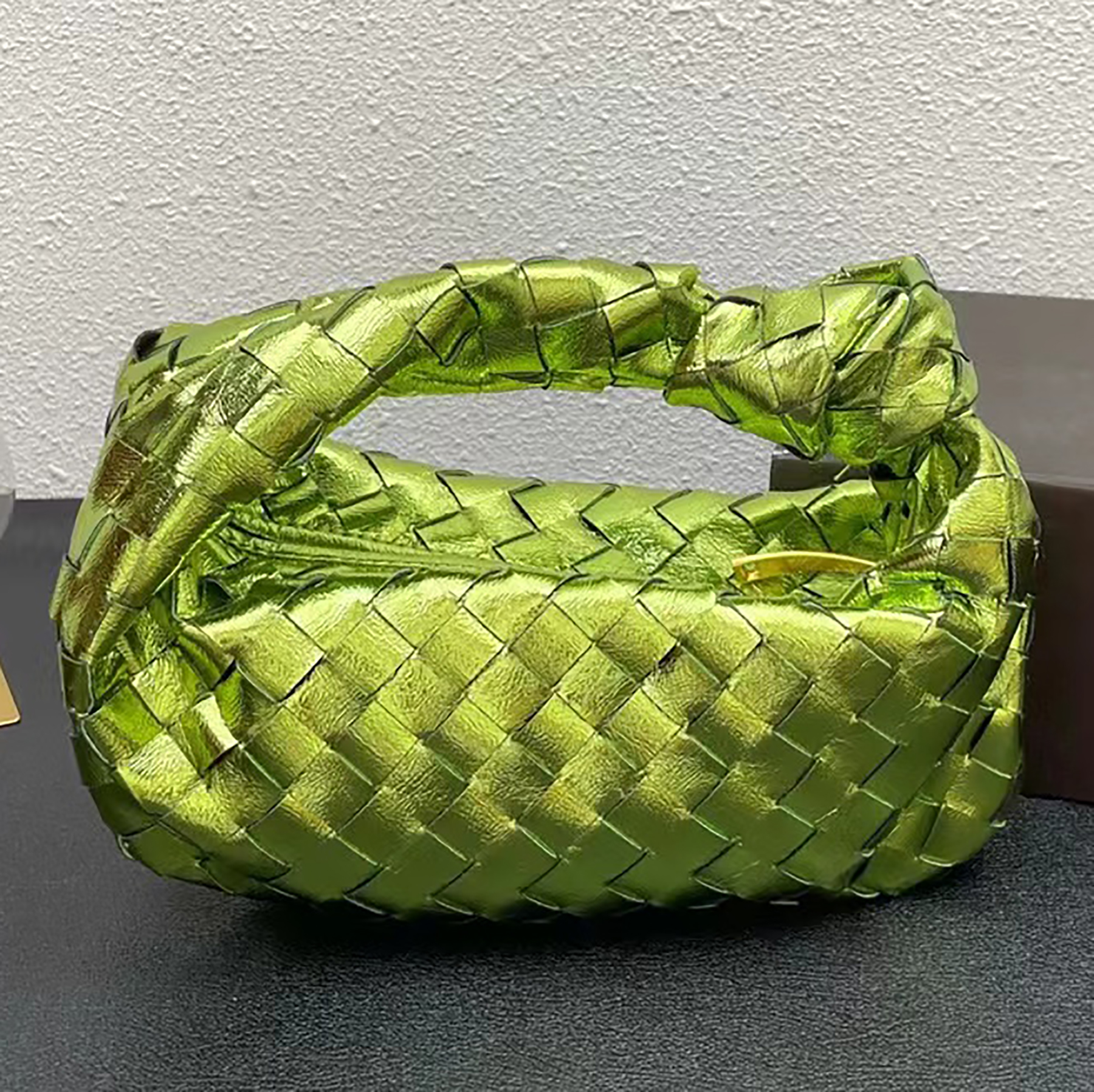 Jodie Handbags Bags Mini Padded Jodie Purse Designer Luxury Intrecciato Leather Top Handle Small Large Clutch Women Evening Bag Single Compartment Wallet Pouch
Jodie Handbags Bags Mini Padded Jodie Purse Designer Luxury Intrecciato Leather Top Handle Small Large Clutch Women Evening Bag Single Compartment Wallet Pouch