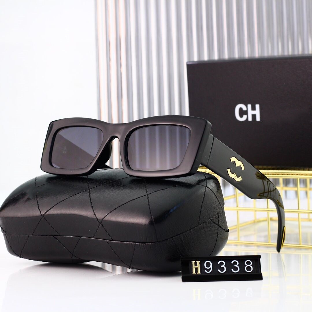 Designer Sunglasses For Women and Men Fashion Cat Eye Eyewear Model Special UV 400 Protection Letter Big Leg Double Beam Frame Outdoor Design Sunglasses 9338
Designer Sunglasses For Women and Men Fashion Cat Eye Eyewear Model Special UV 400 Protection Letter Big Leg Double Beam Frame Outdoor Design Sunglasses 9338