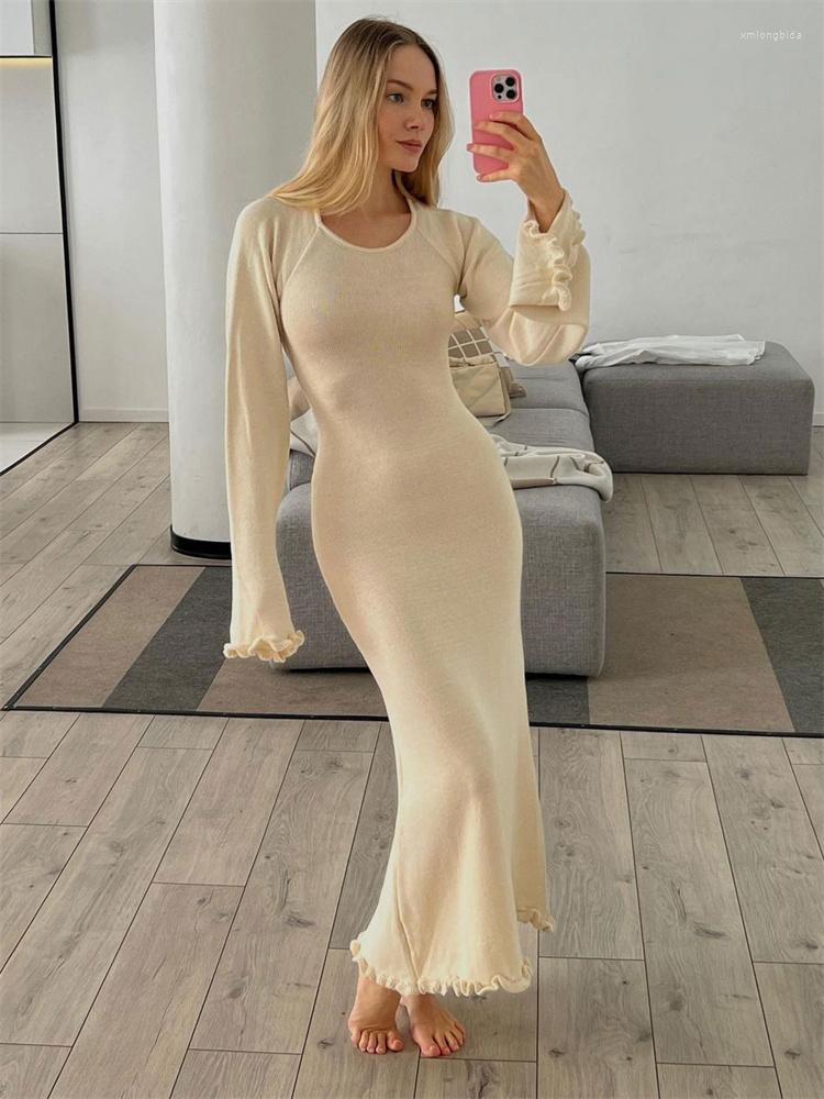 Casual Dresses Tossy Female Ruffled Knit Long Dress Flared Sleeve Backless Solid Bandage High Waist Lace-Up Slim Knitwear, Black
Casual Dresses Tossy Female Ruffled Knit Long Dress Flared Sleeve Backless Solid Bandage High Waist Lace-Up Slim Knitwear, Black