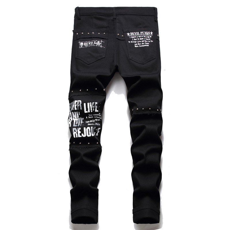 Mens Jeans Scotland Red Plaid Tartan Patchwork Punk Rivet Patch Black Denim Pants Skull Letters Printed Slim Straight Trousers 230606