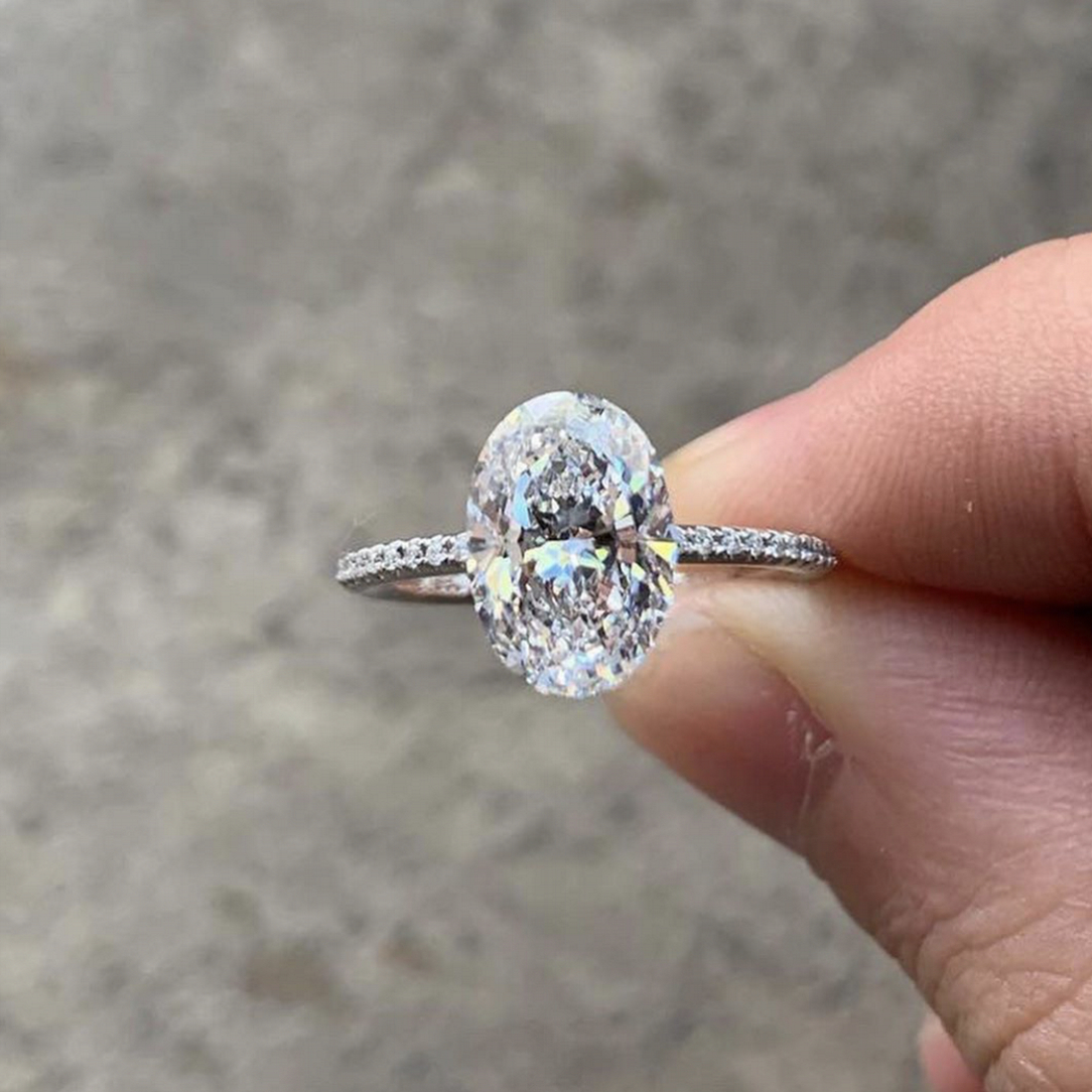 Luxury 925 Sterling Silver Wedding Rings Finger 4ct Oval cut Diamond Ring For Women Engagement Jewelry Anel